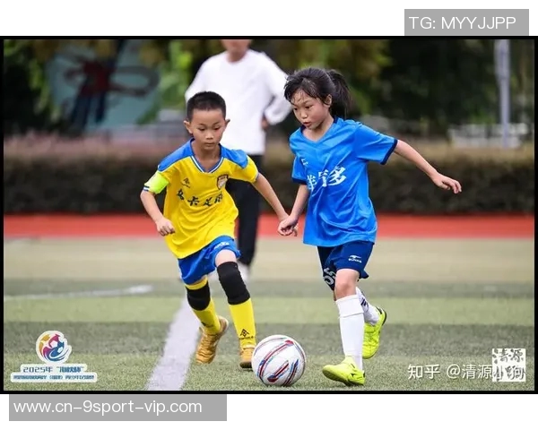 小飞侠足球俱乐部携手青少年培养未来足球明星的梦想之旅